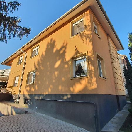 Adel Apartman Μίσκολτς Εξωτερικό φωτογραφία