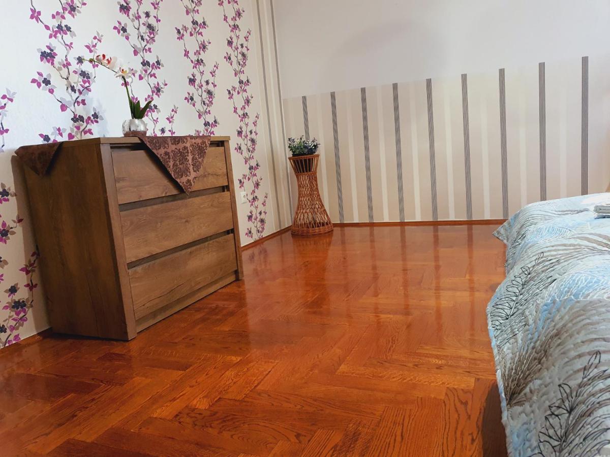 Adel Apartman Μίσκολτς Εξωτερικό φωτογραφία