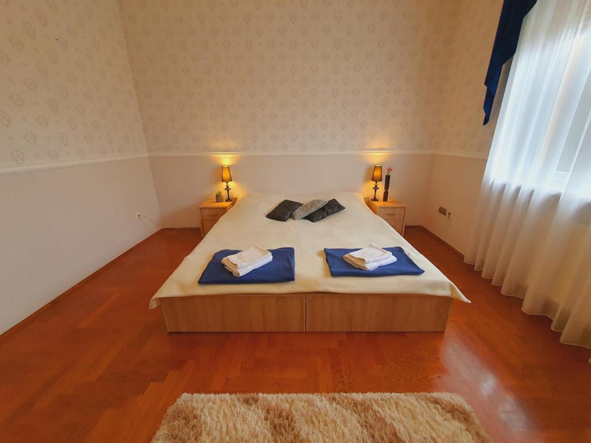 Adel Apartman Μίσκολτς Εξωτερικό φωτογραφία