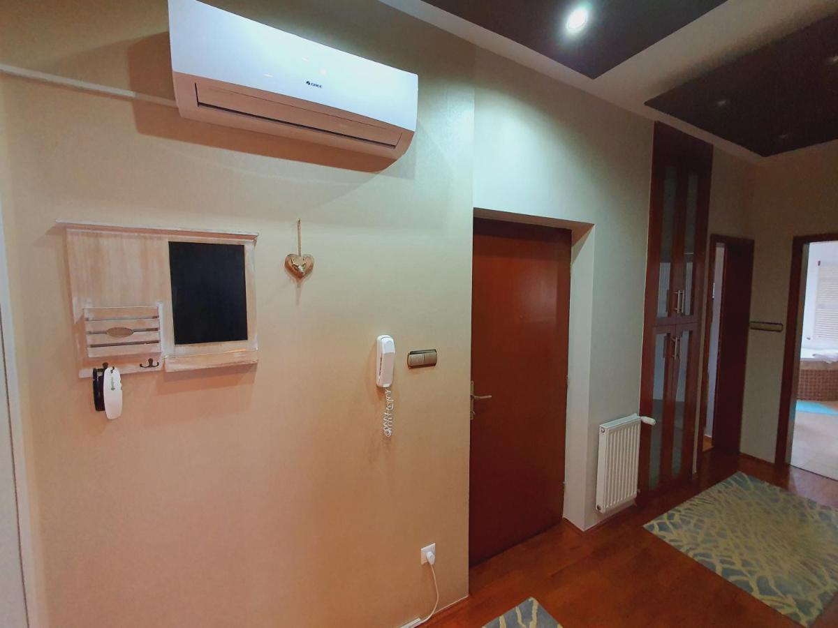 Adel Apartman Μίσκολτς Εξωτερικό φωτογραφία