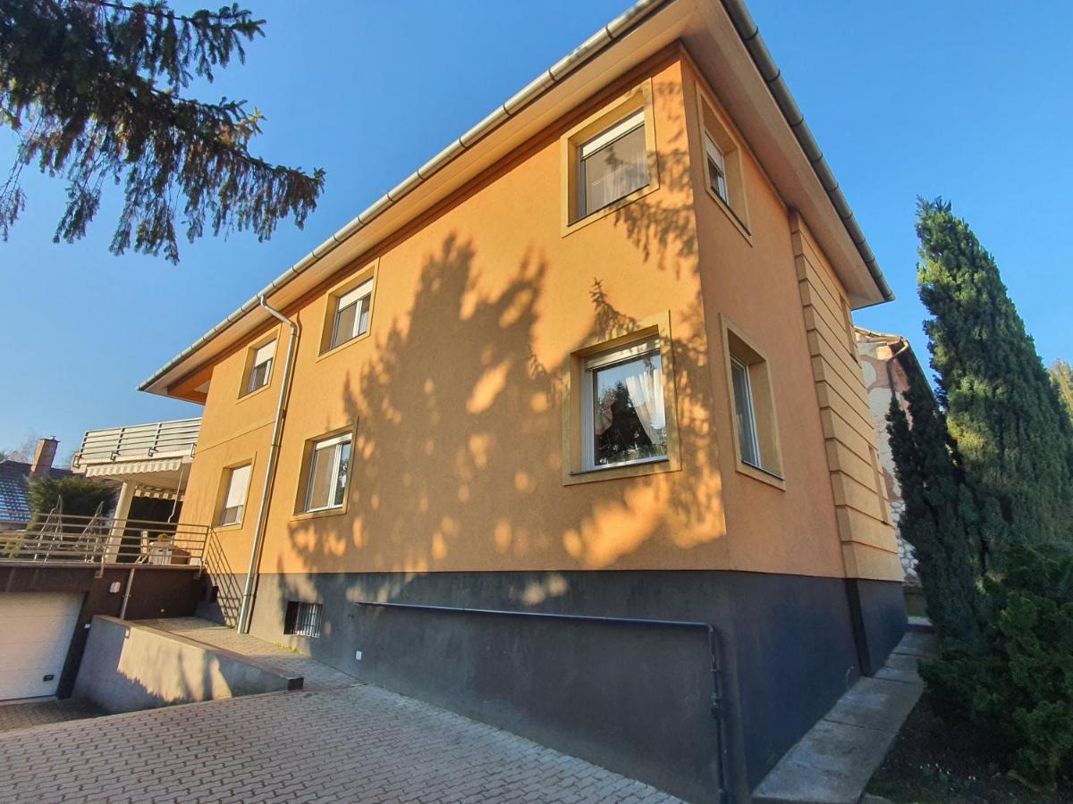 Adel Apartman Μίσκολτς Εξωτερικό φωτογραφία